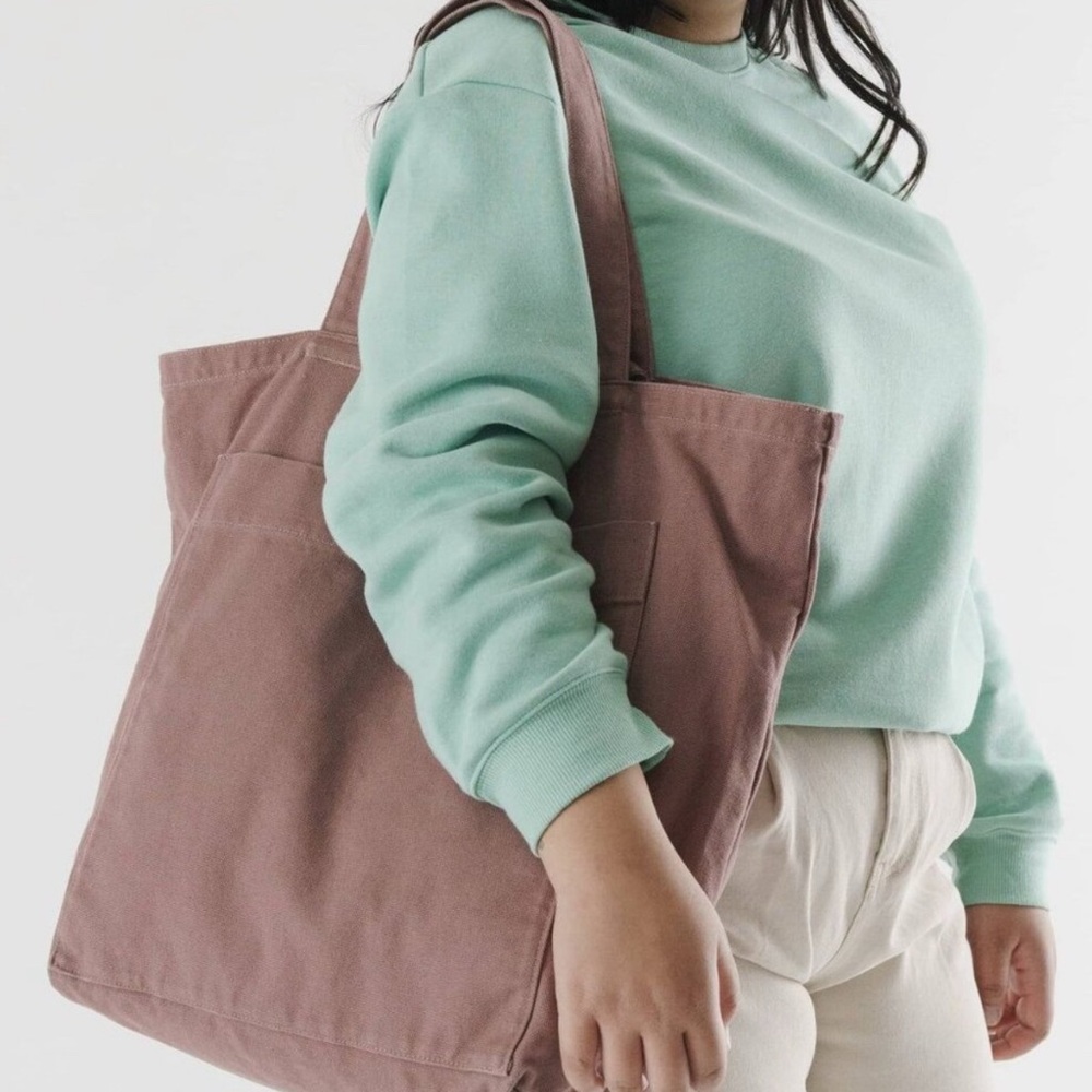 NWT Baggu Giant Pocket Tote - Peppercorn